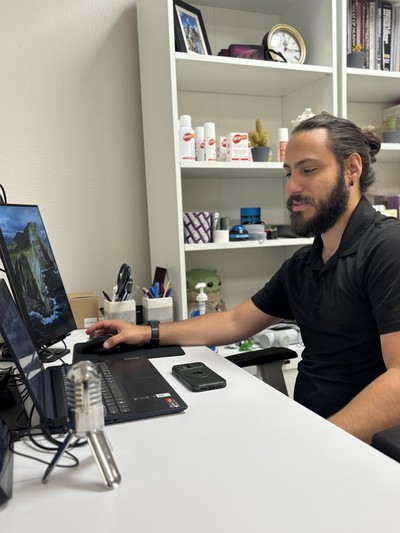 Link to: https://moveforwardchiropractic.janeapp.com/locations/move-forward-chiropractic/book#/staff_member/2